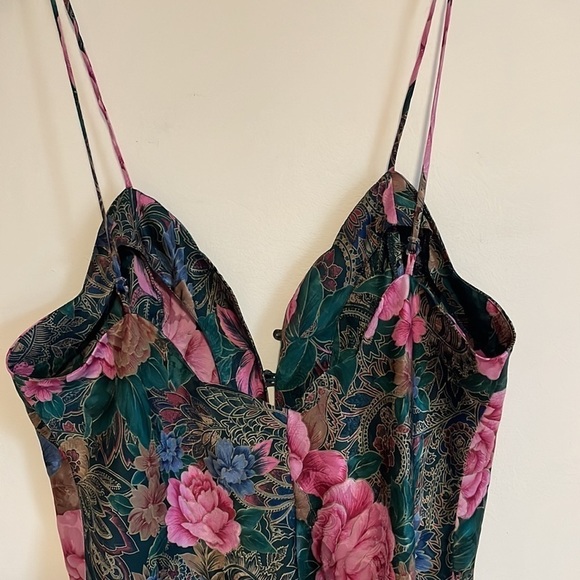 VTG 90s Victorias Secret Babydoll Nightie Gold Med Satin Mini Scallop Y2K VS - Picture 8 of 12